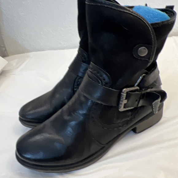Baretraps Sutton Black Leather Side Zip Boots Moto Lined Ankle Womens Size 8.5M - Picture 8 of 11